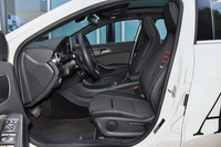 2017款奔驰A级 A200 1.6T自动动感型