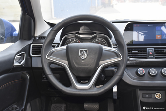 2017款宝骏310 1.5L自动时尚型