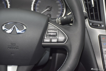 2016款英菲尼迪Q50L 2.0T自动悦享版