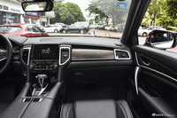 2017款本田UR-V 1.5L 240TURBO自动两驱豪华版