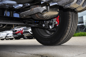 2016款哈弗H1 1.5L自动舒适型蓝标改款 钛白