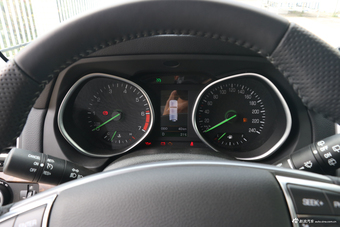 2018年北京BJ80 2.3T自动尊贵版