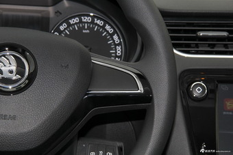 2018款明锐1.2T TSI230 DSG舒适版 