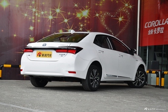 2017款卡罗拉改款双擎1.8L自动CVT精英版