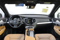 2018款沃尔沃XC90升级版 2.0T自动 T6智逸版