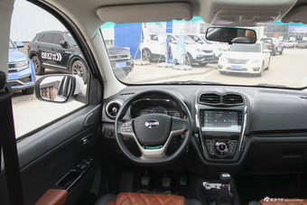 2018款斯威X3 1.5L手动风尚型