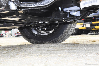 2016款众泰SR7 1.5T手动魔方之心版