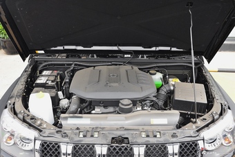 2016款北京BJ40 2.0T手动两驱尊贵版