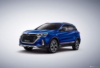 2018款北汽绅宝智行