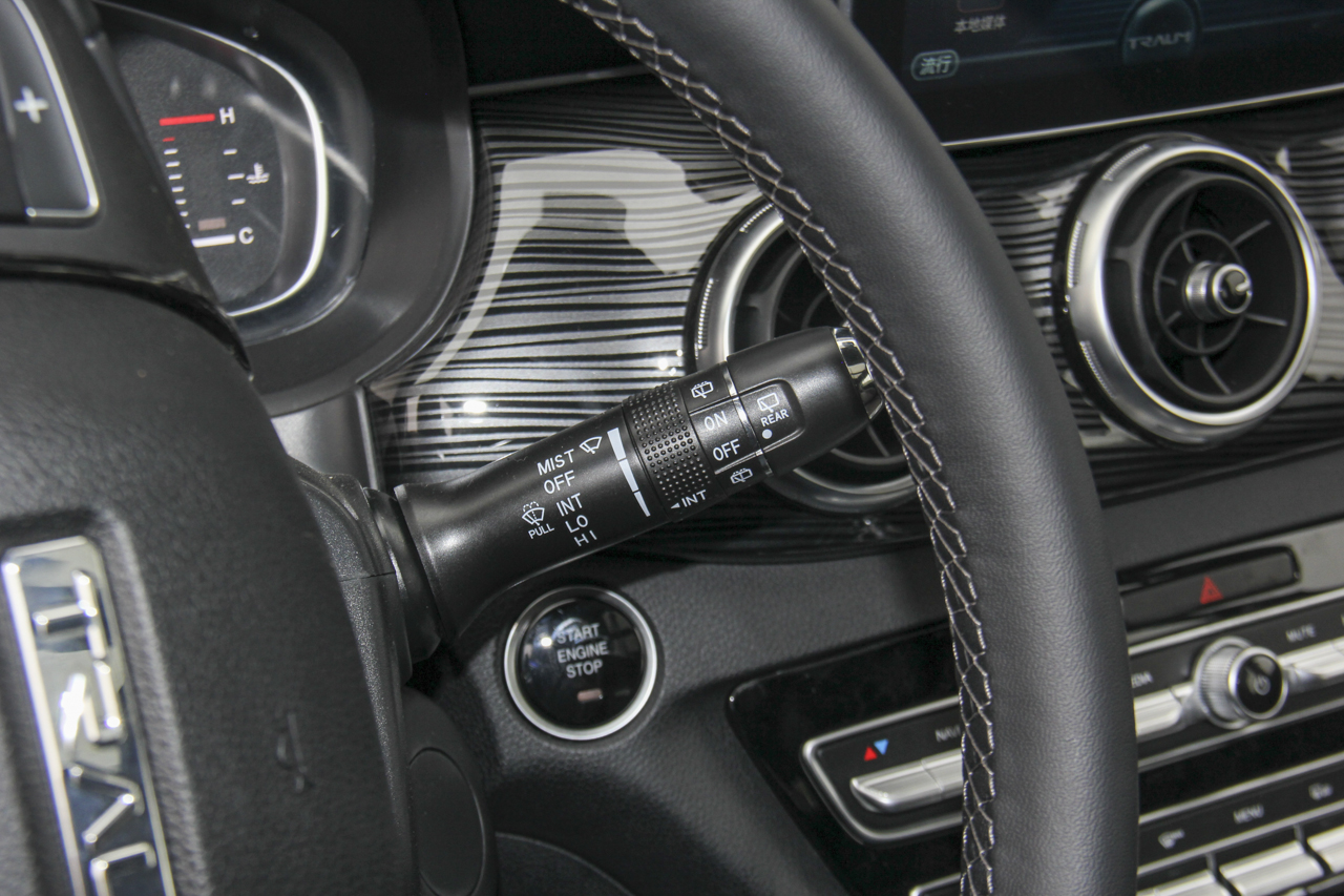 2018款君马MEET3（美图3）1.5T 自动旗舰型