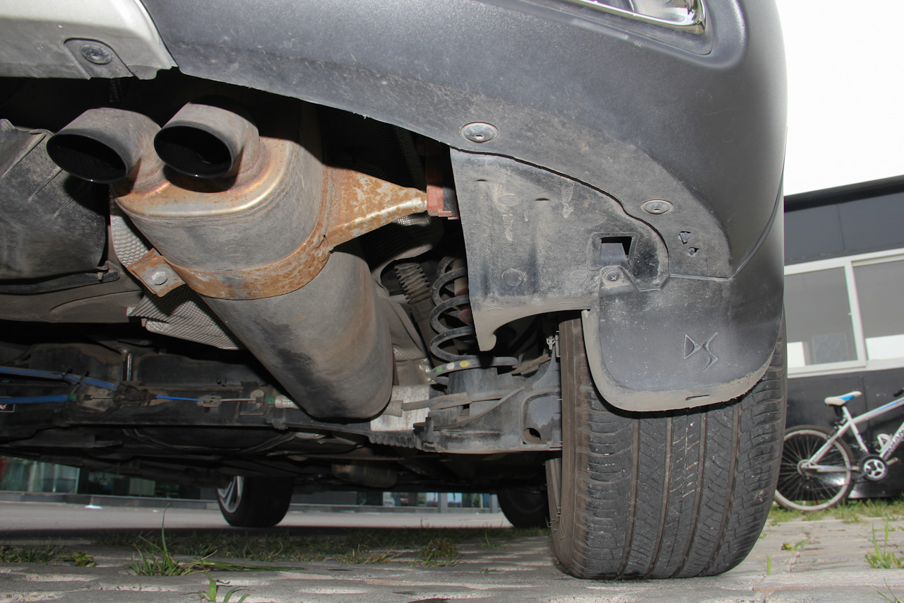 2016款DS 6 1.6T雅致版THP160