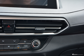 2017上汽大通D90 2.0T自动两驱水星