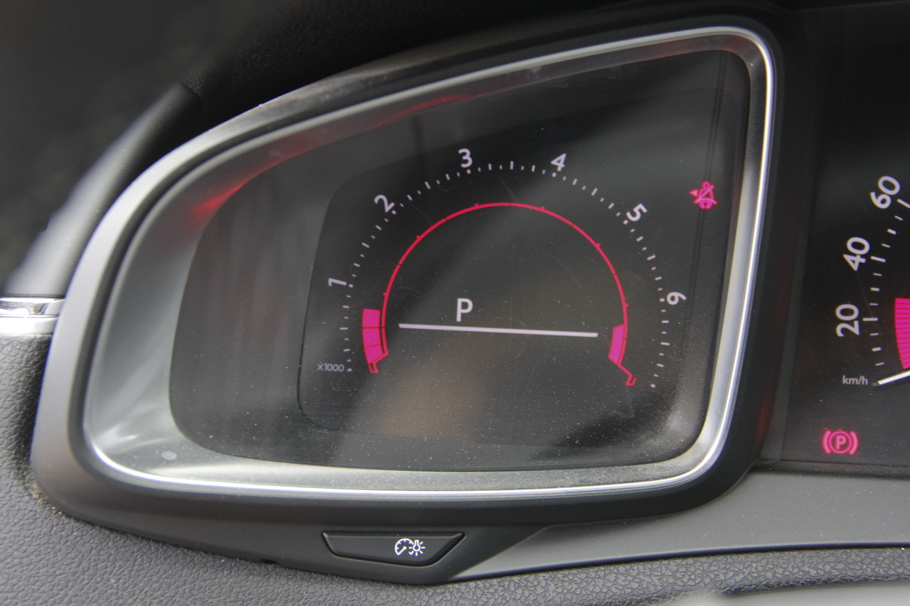 2014款DS 6 1.6T豪华版THP200