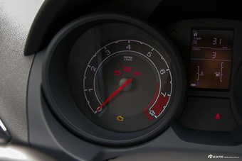 2016款名爵锐行1.5T手动超值豪华版