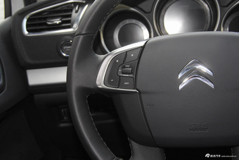 2016款雪铁龙C4L 1.2T自动精英型