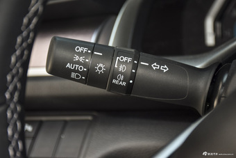 2016款思域1.5T自动220TURBO尊贵版