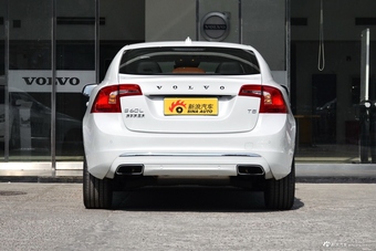 2018款沃尔沃S60L 2.0T自动T4智驭进取版