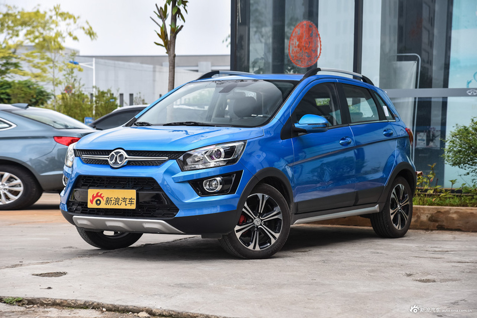2015款北汽绅宝X25 1.5L手动精英型