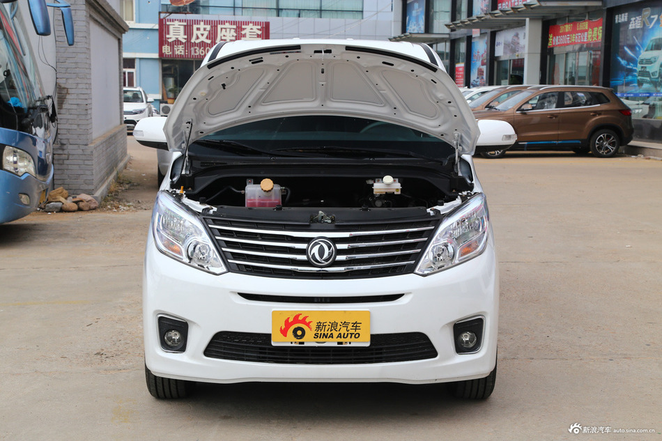 2018款风行F600L 2.0L手动舒适型
