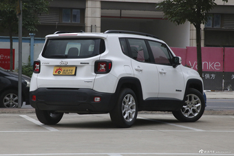 2018款自由侠1.4T自动高能版互联网大屏版