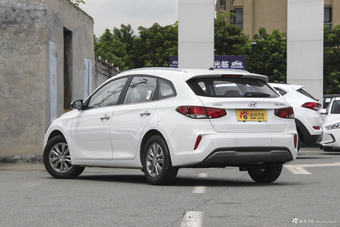 2018款逸行1.6L自动逸心版