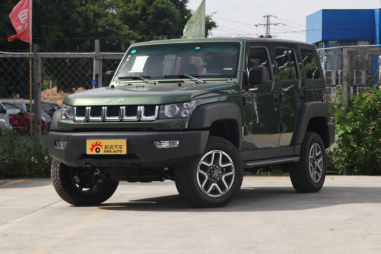 2018款北京BJ40L 2.0T手动柴油四驱尊贵版