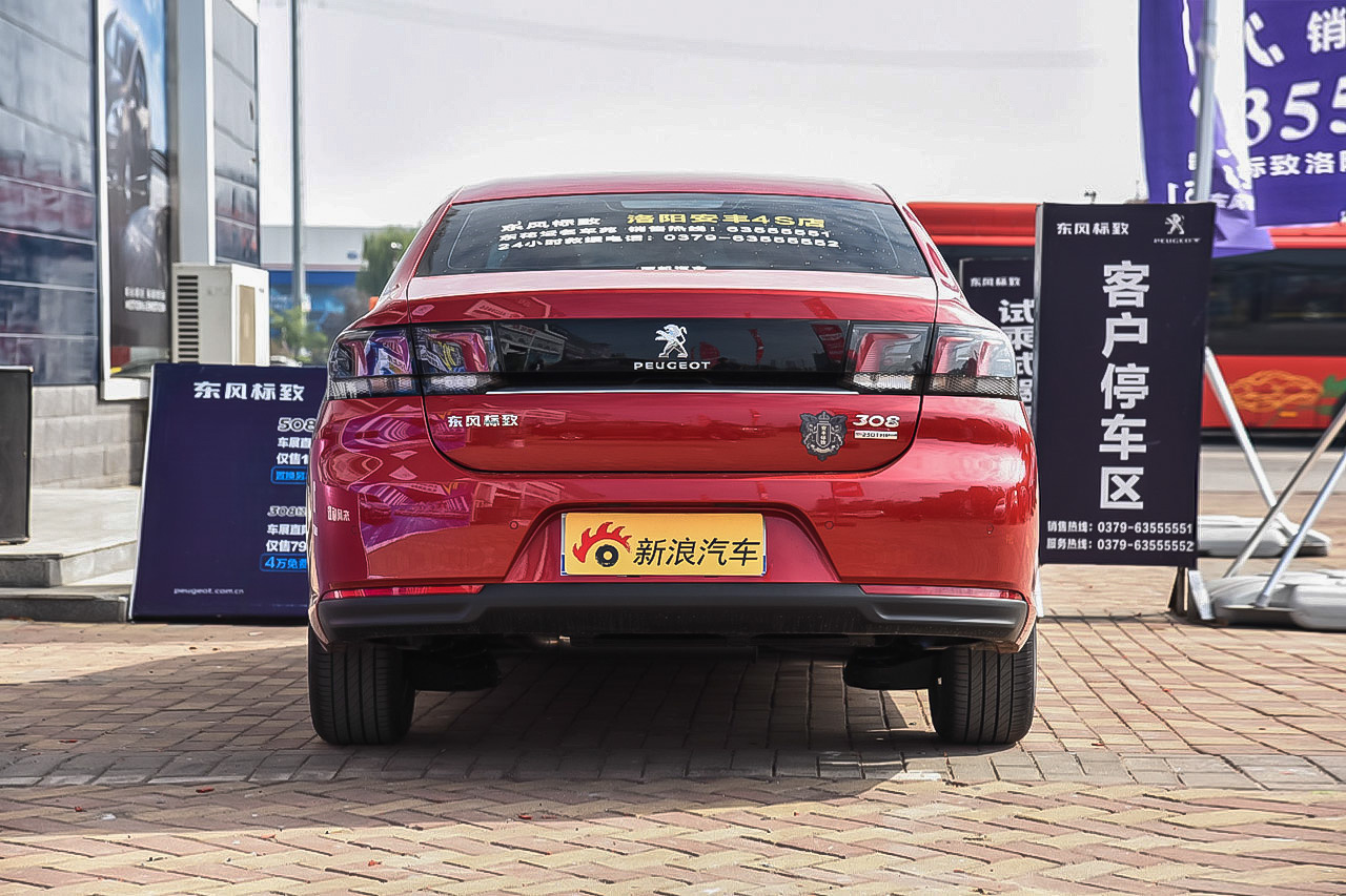 2016款标致308 1.2T自动豪华版