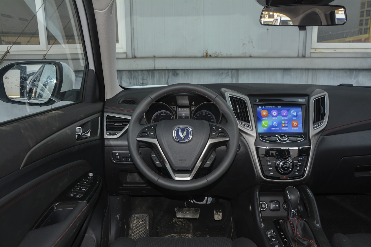 2017款CS75尚酷版1.8T自动四驱精英型