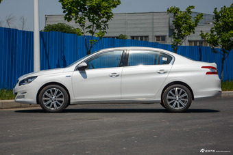 	2015款东风标致408 1.2T自动豪华版