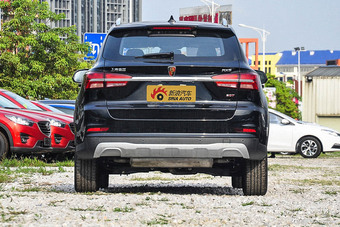 2016款荣威RX5 20T手动两驱旗舰版