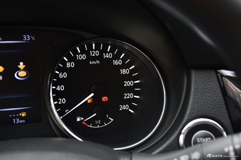 2019款奇骏2.5L自动四驱智联领先版