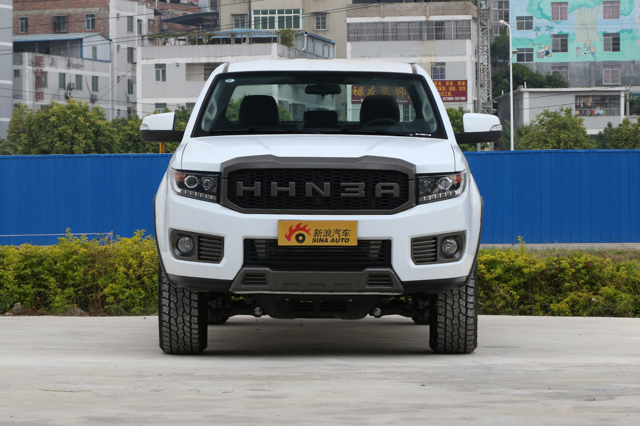 2017款黄海N3 2.5T手动四驱运动版JE4D25C