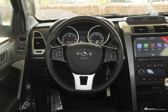 2017款黄海N3 2.5T手动两驱运动版JE4D25C