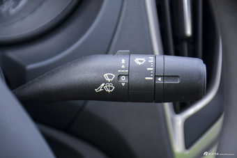 2016款名爵锐行1.5L自动风尚版