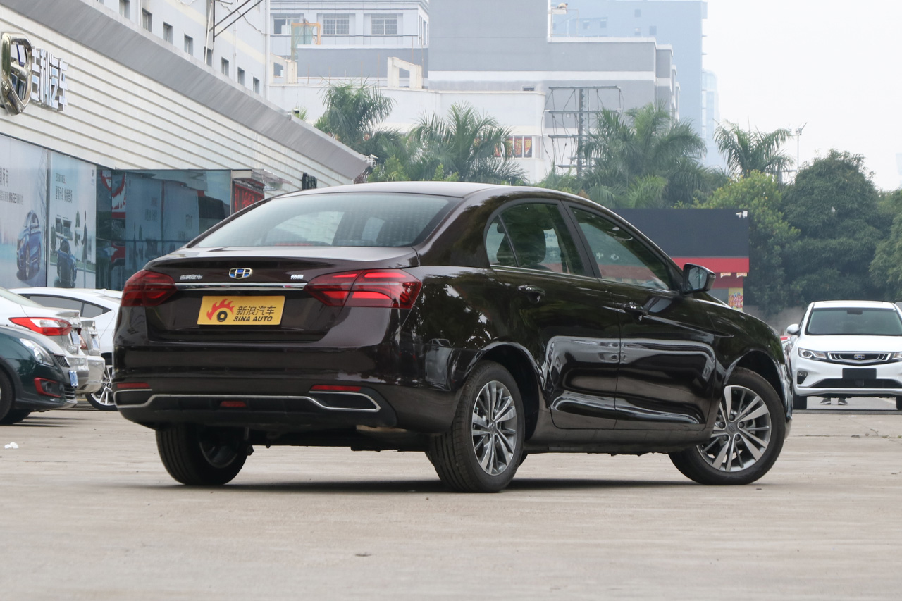 2018款吉利帝豪1.5L手动豪华型