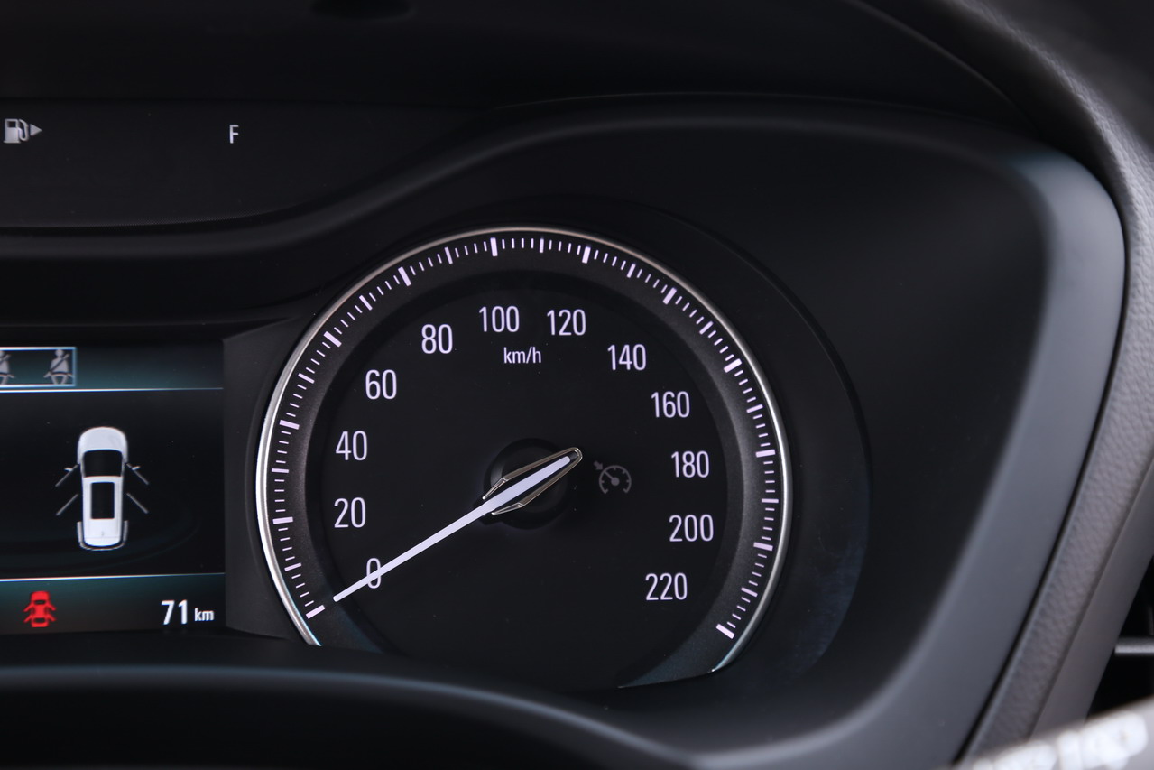 2018款别克GL6 1.3T自动18T尊贵型6座