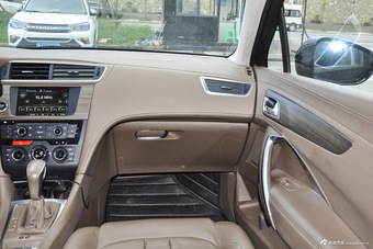 2015款DS 5LS 1.6T自动60周年限量版THP160