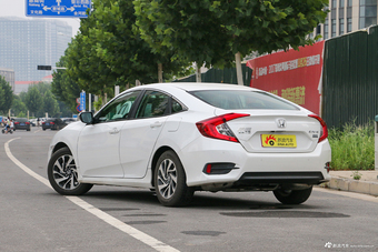 2016款思域1.5T自动220TURBO豪华版