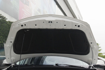 2017款海马福美来1.6L手动豪华型