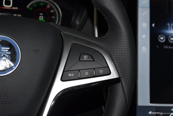 2017款比亚迪秦EV300尊享型