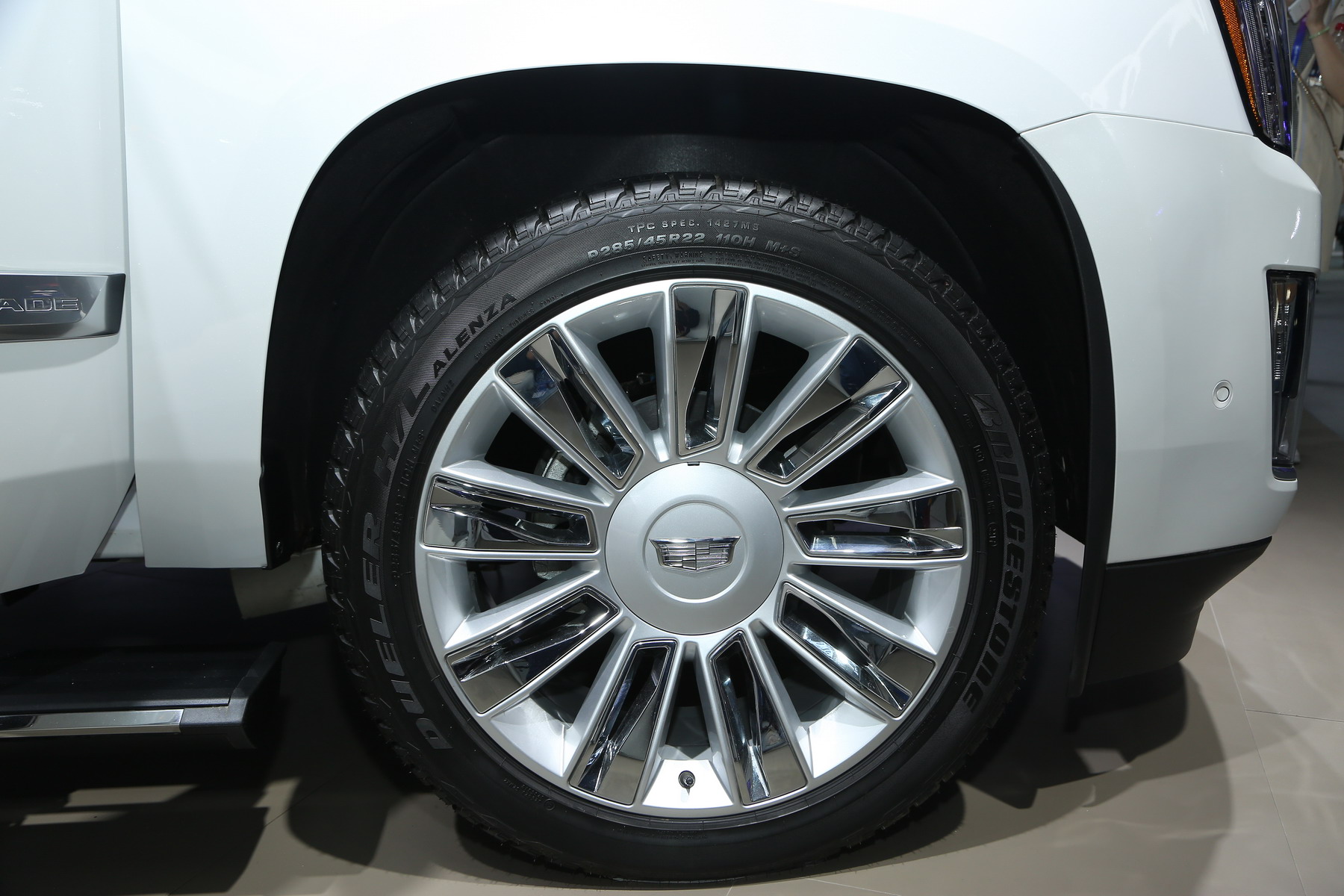 凯雷德 ESV 铂金版