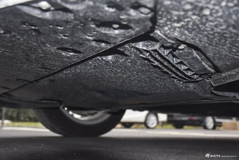 2017款奥迪A4L 2.0T自动40TFSI时尚型