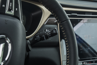 2019款传祺GS5 1.5T自动尊贵版270T