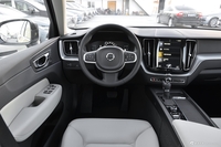 2018款沃尔沃XC60 2.0T自动T4智逸版