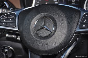 2016款改款奔驰CLA级 CLA260 2.0T 4MATIC