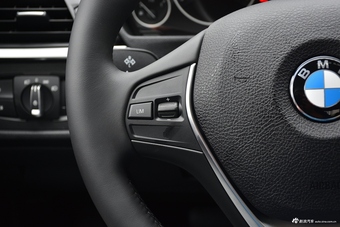 2018款宝马3系2.0T自动320Li 时尚型