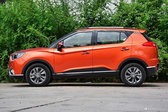 2018款海马S5青春版 1.6L自动旗舰型 