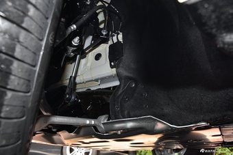 2018款宝马3系2.0T自动320Li 时尚型