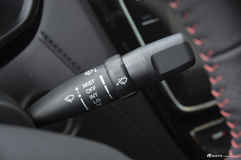 2017款长安欧尚A800 1.6L手动舒适型