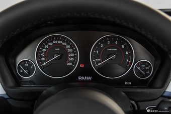 2017款宝马3系GT 2.0L自动320i M运动型